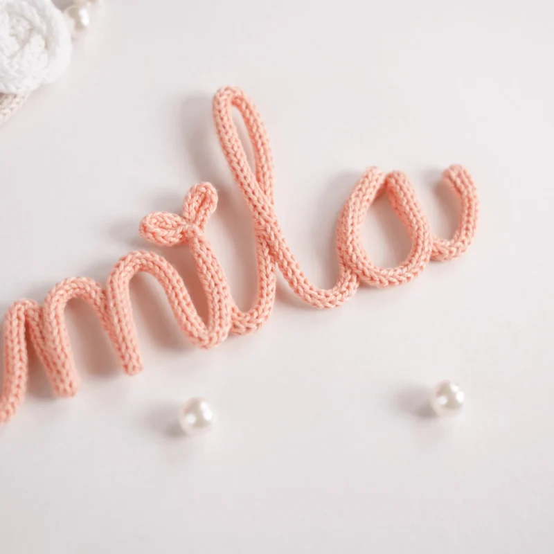 Nome Camila personalizado feito em crochet