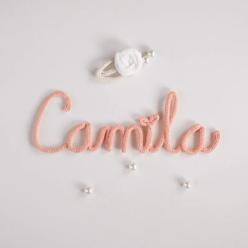 Nome Camila personalizado feito em crochet