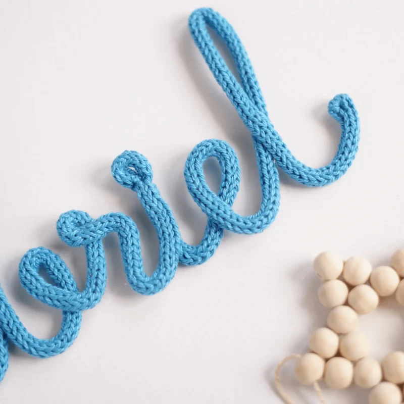 Nome Gabriel personalizado feito em crochet