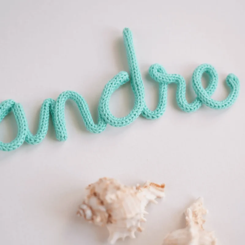 Nome Alexandre personalizado feito em crochet