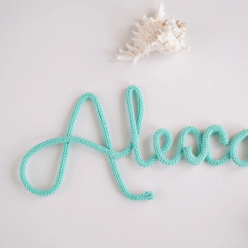 Nome Alexandre personalizado feito em crochet