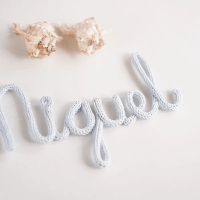 Nome Miguel personalizado feito em crochet